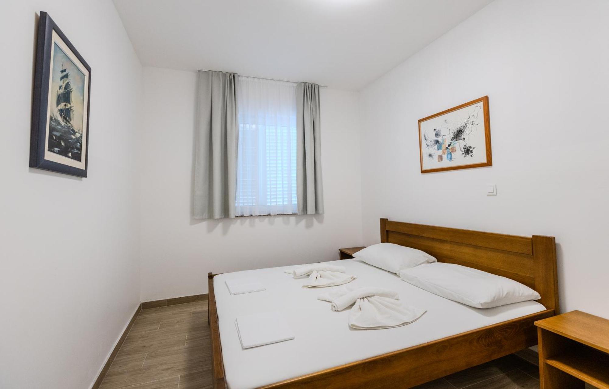Apartments Lorena Privlaka  Exterior photo