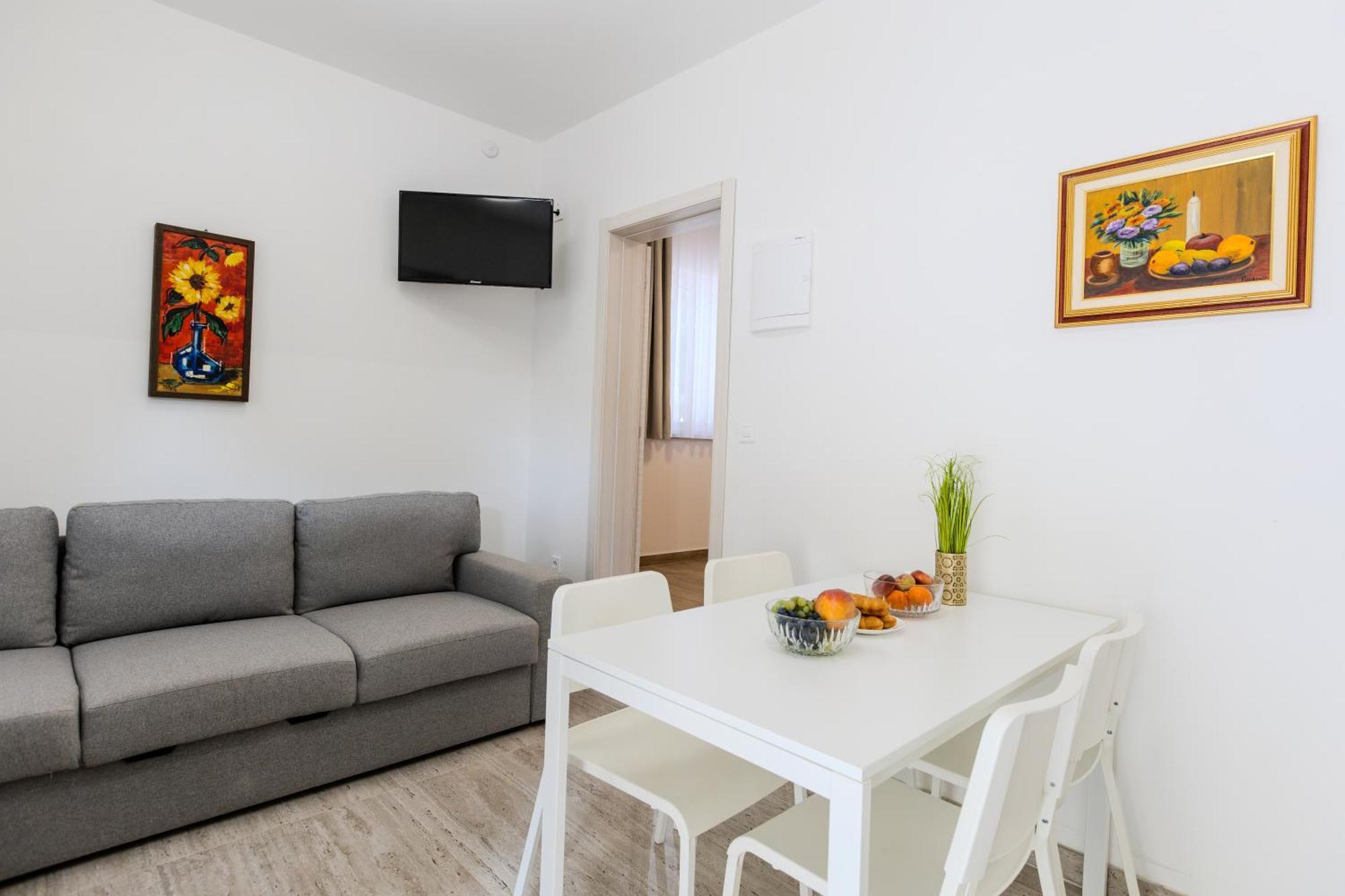 Apartments Lorena Privlaka  Exterior photo