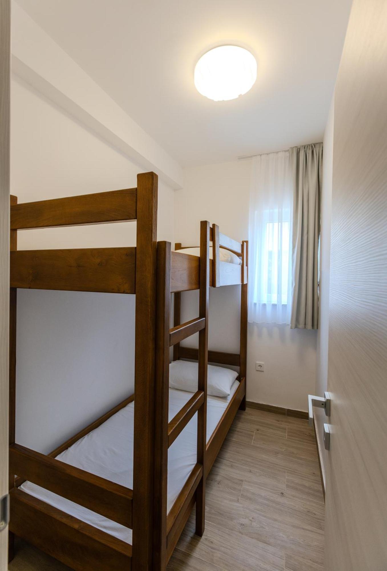 Apartments Lorena Privlaka  Exterior photo